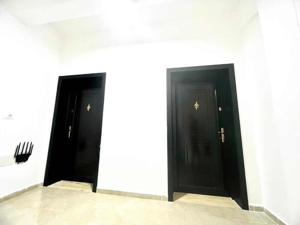 Kristian Apartments Берат Екстериор снимка