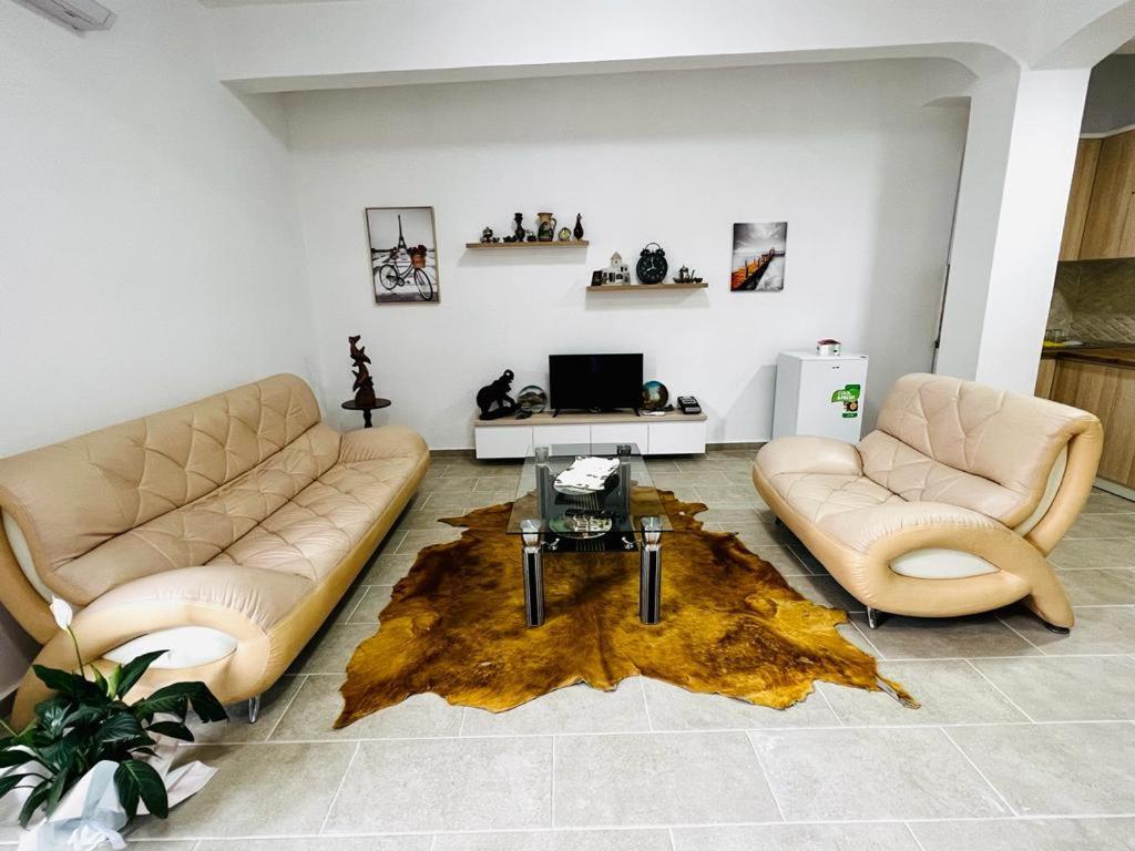 Kristian Apartments Берат Екстериор снимка