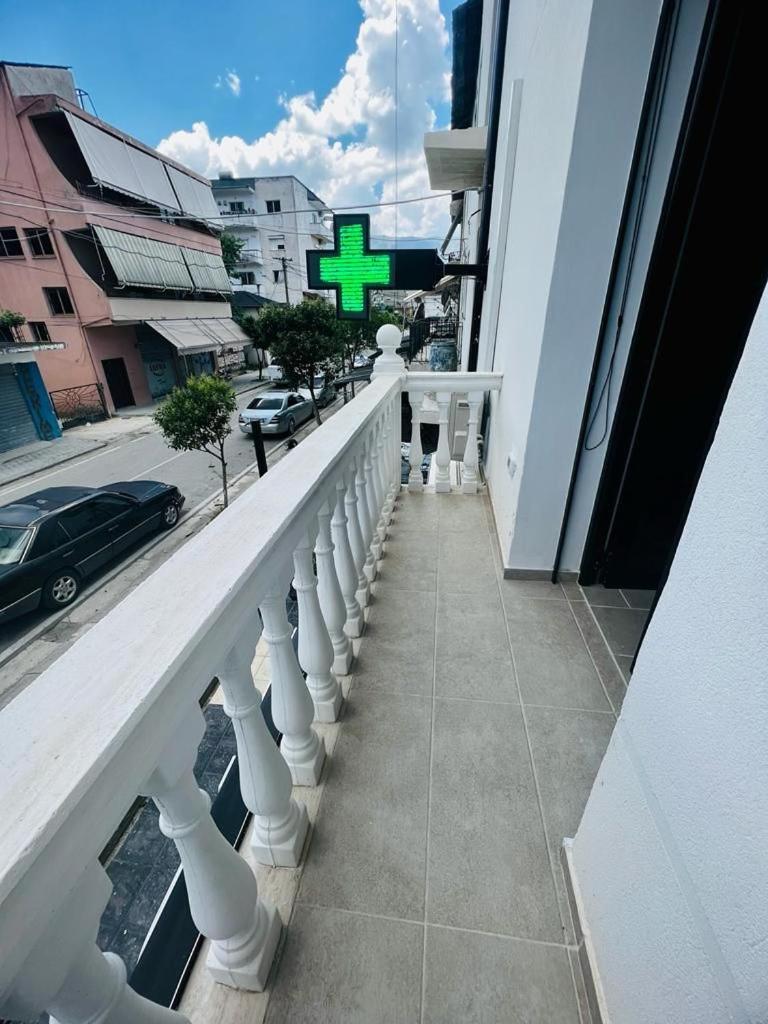 Kristian Apartments Берат Екстериор снимка